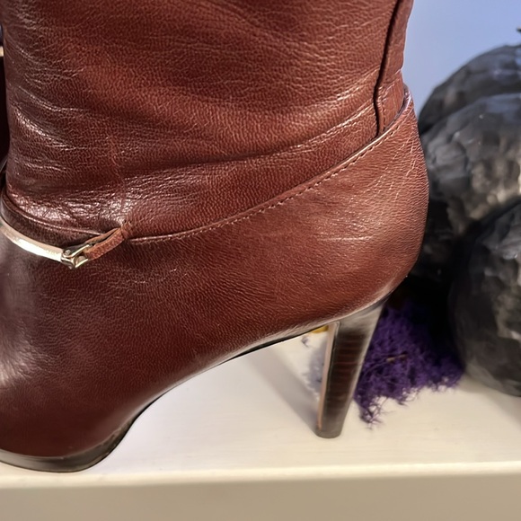 Nine West 2015 Pearson Brown Leather Boots with gold accent Sz 7 - Picture 6 of 8